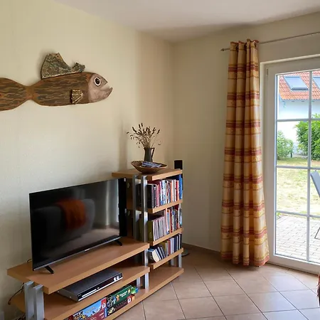 Haus 98, Ginsterweg 7 B *